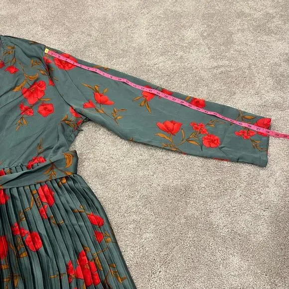 NWT Pretty Little Thing Plus Size Green Floral Longsleeve Pleated Midi Dress 30 - Picture 11 of 11